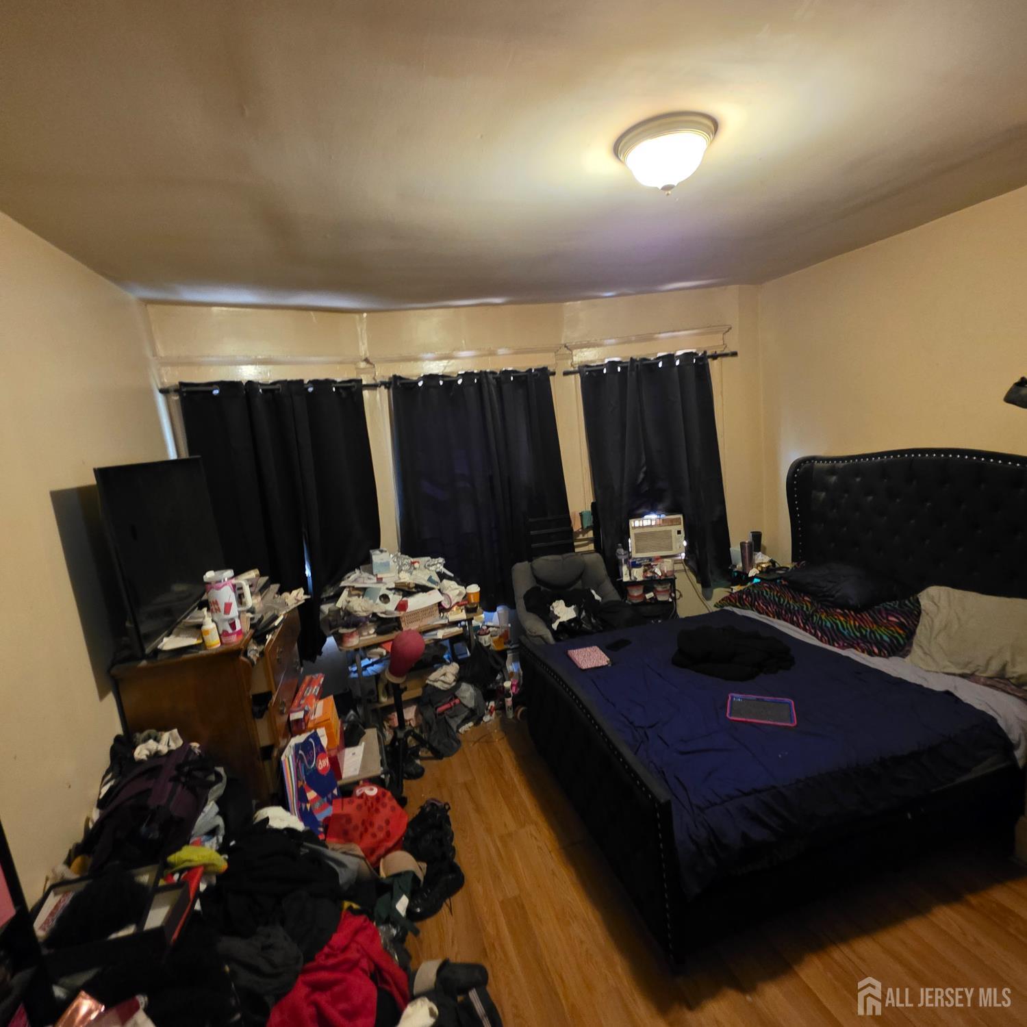45 Columbia Avenue Image 3