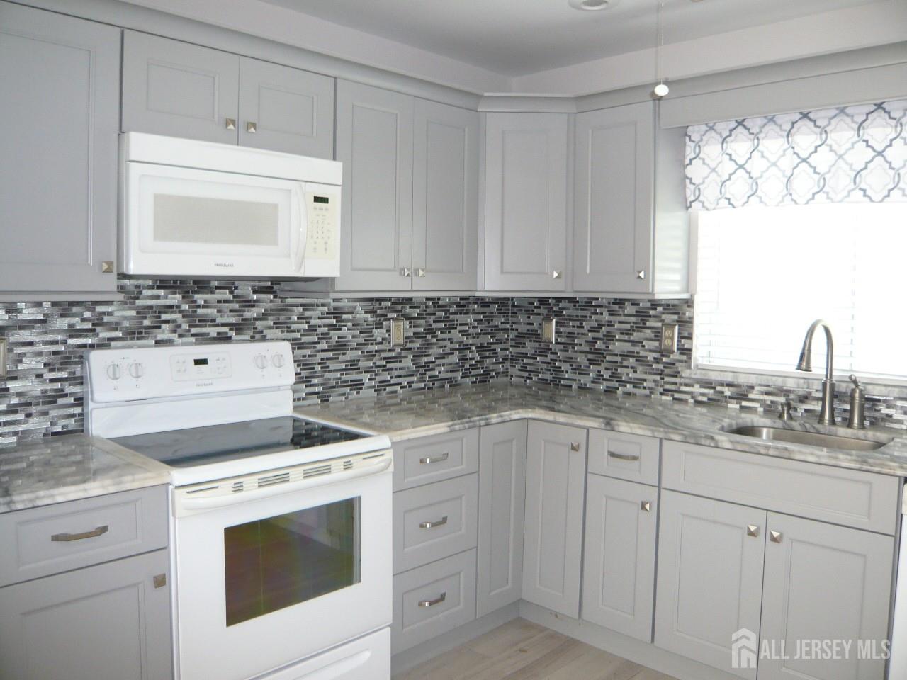 848 Sewell Road Image 4