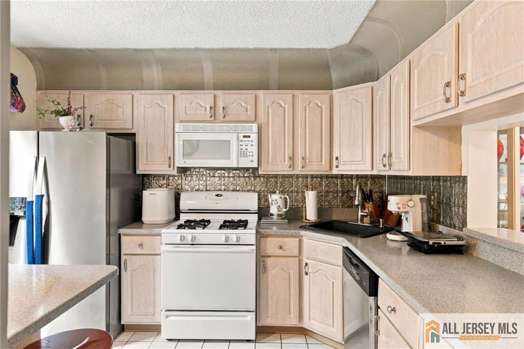 148 Abbot Court 2148, Piscataway, NJ, 08854 image 6