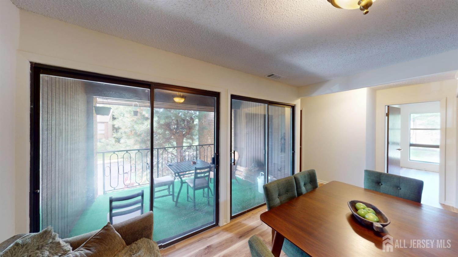 280 Willowbrook Drive, North Brunswick, NJ, 08902 image 22