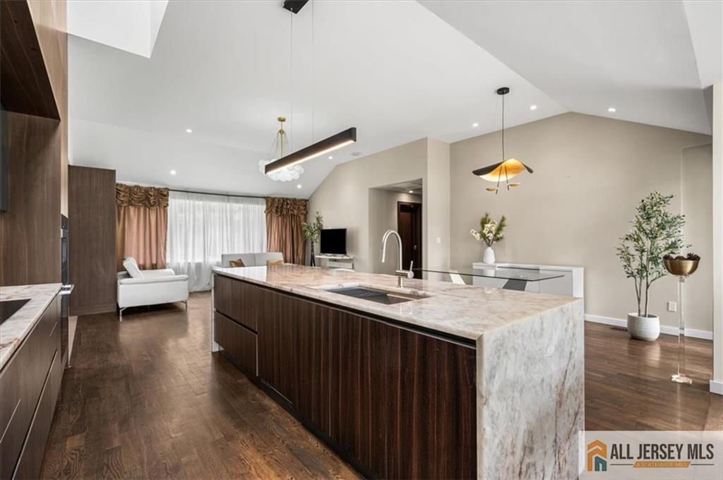 19 Garden Terrace, East Brunswick, NJ, 08816 image 20