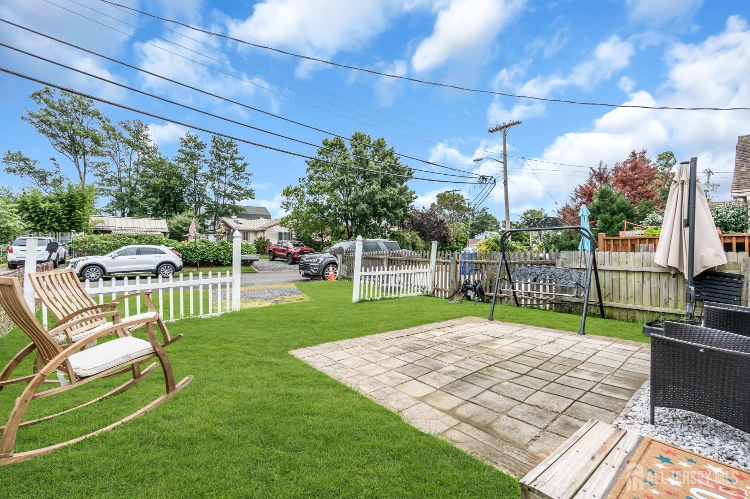 337 Shoreland Circle Image 3