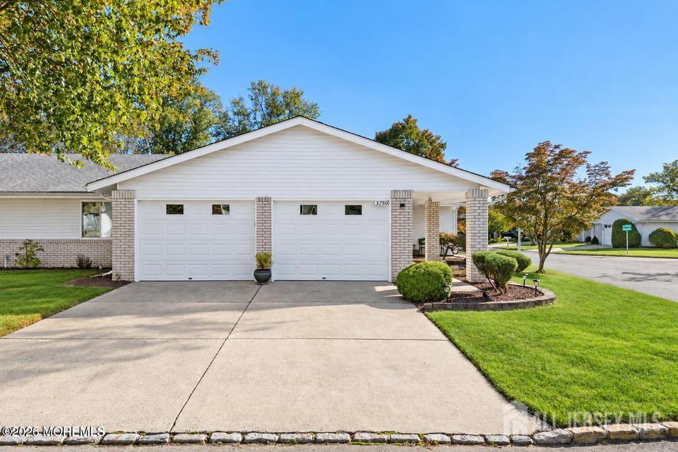 375-C Duranta Plaza, Monroe, NJ, 08831