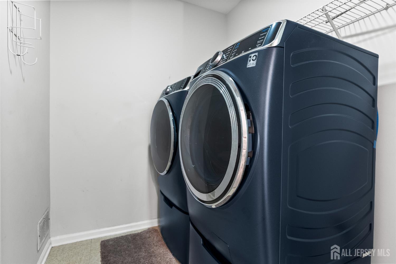 6 Windsong Circle, East Brunswick, NJ, 08816 image 28