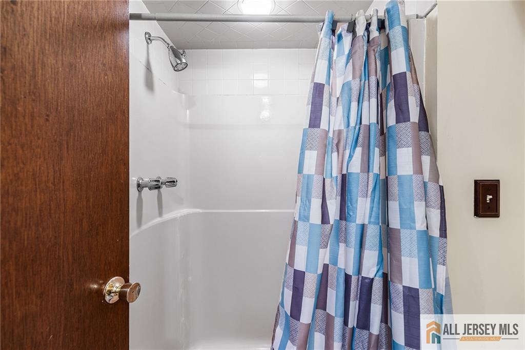 84 Diamond Lane, Old Bridge, NJ, 08857 image 25