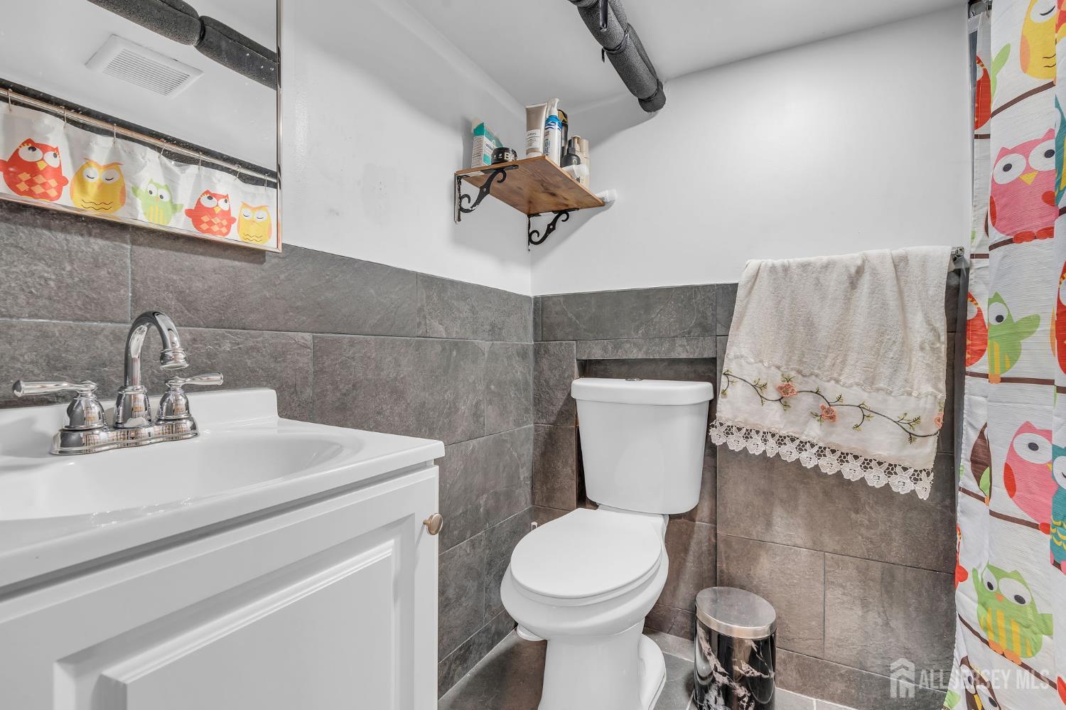 282 Alpine Street, Perth Amboy, NJ, 08861 image 23