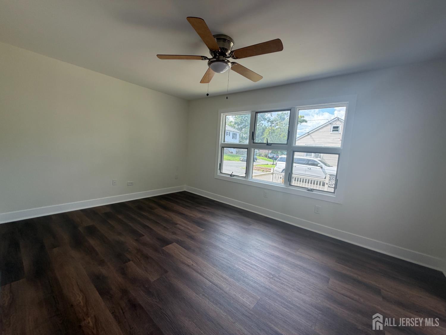 278 Outlook Boulevard Image 2