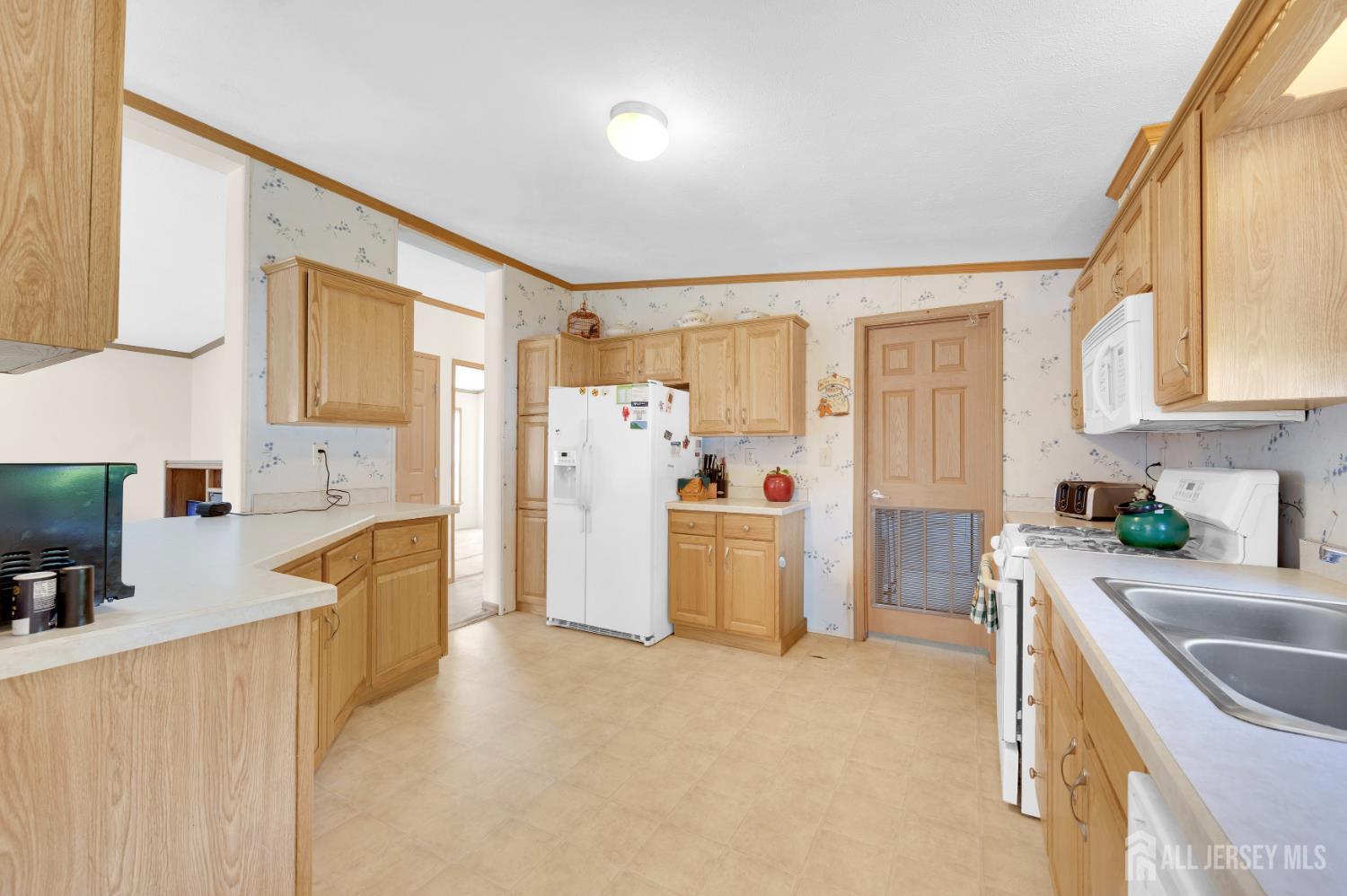 21 Sheryl Court, Spotswood, NJ, 08884 image 7