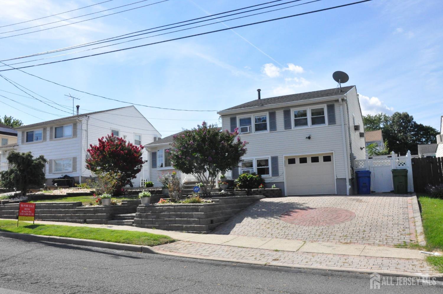 9 FLORENCE Drive, Parlin, NJ, 08859