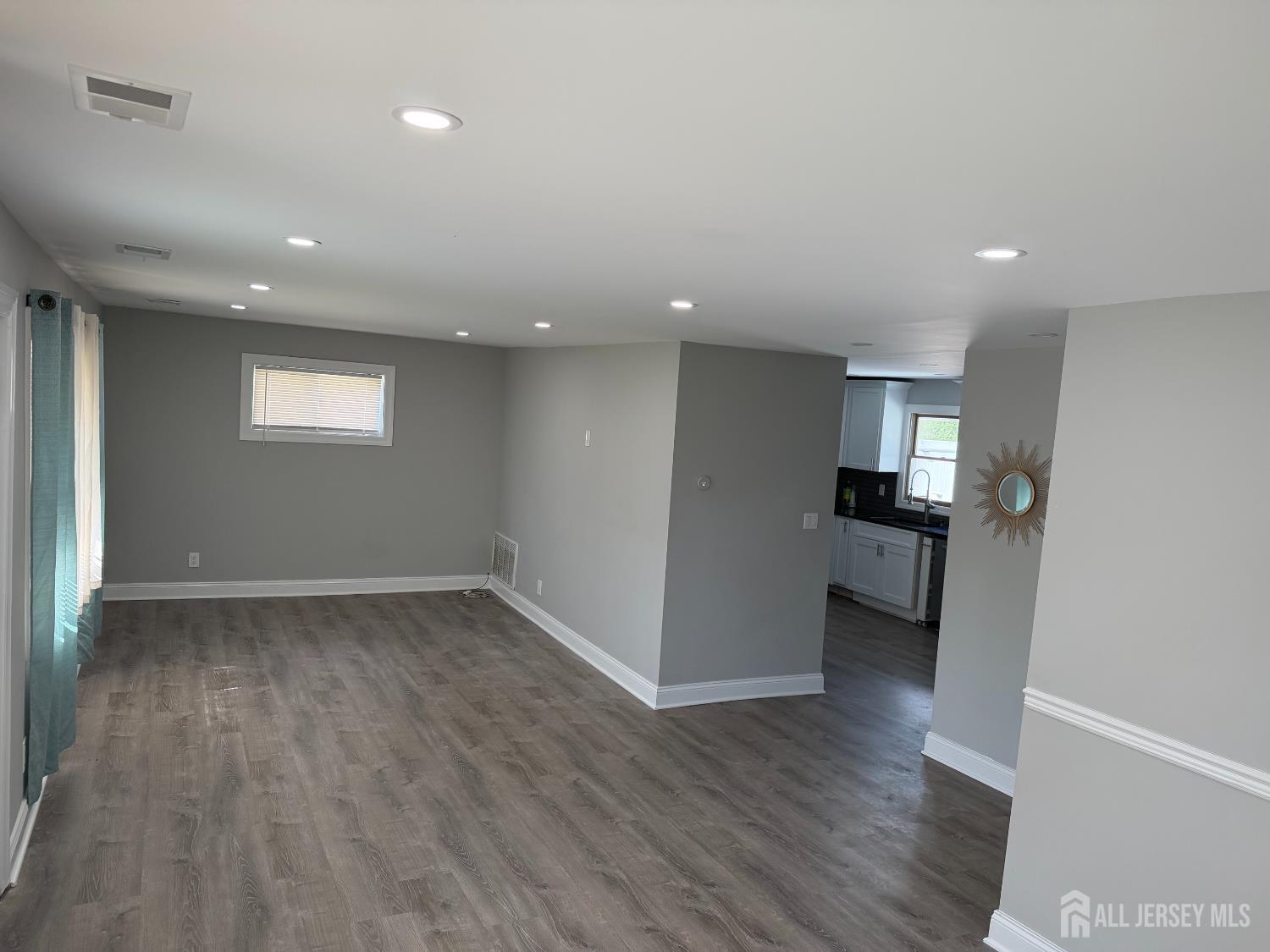 215 Johnson Avenue Image 5
