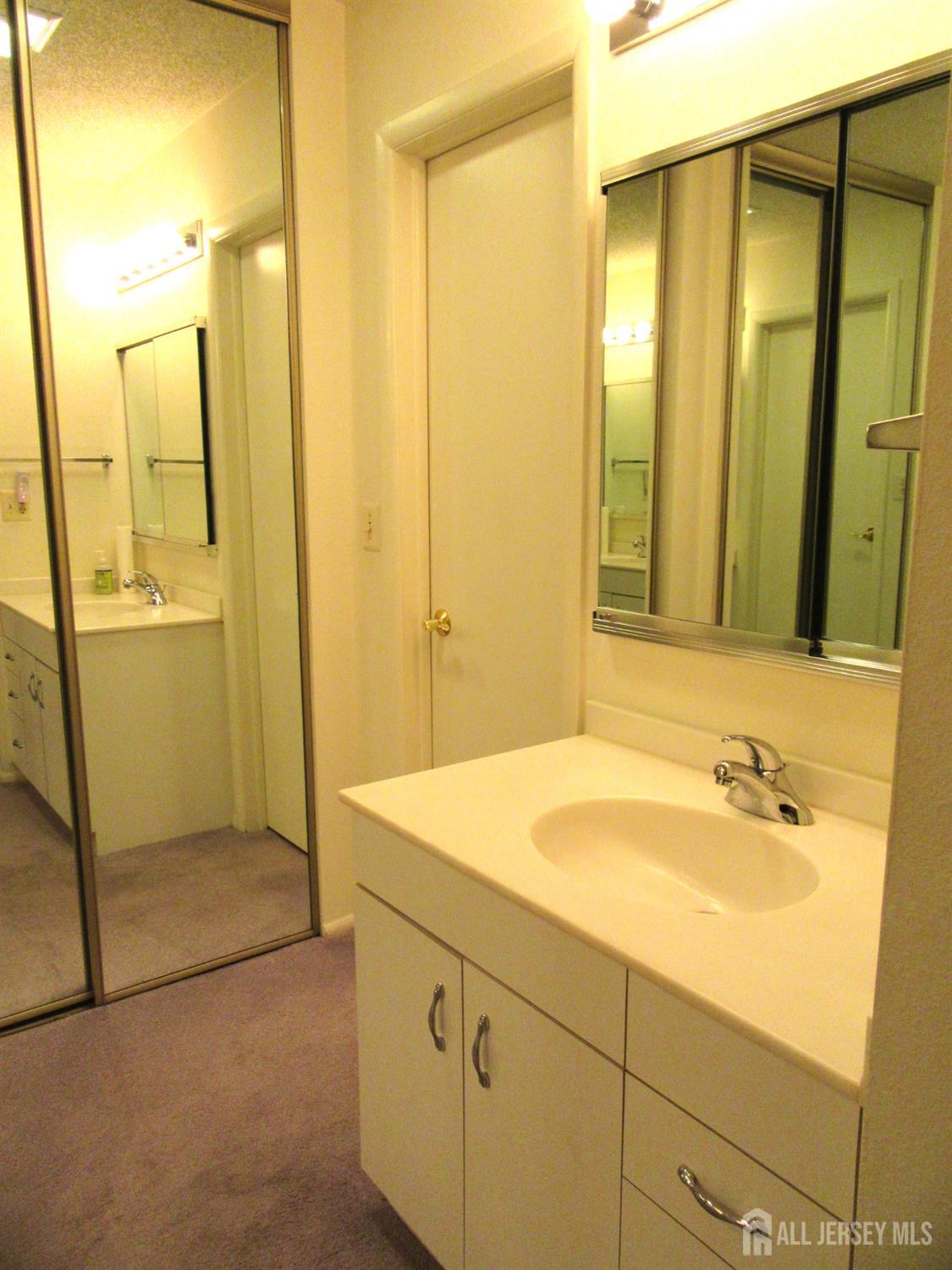 410 Genista Plaza B, Monroe, NJ, 08831 image 12