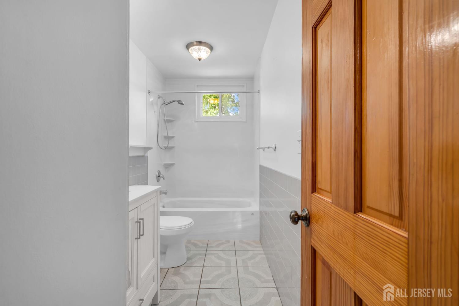 341 Middle Road, Hazlet, NJ, 07730 image 17