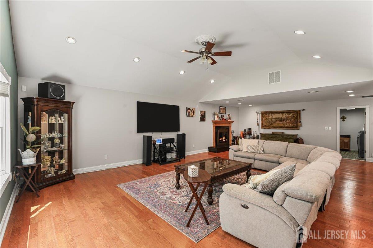 8 dusko Drive, Sayreville, NJ, 08859 image 13