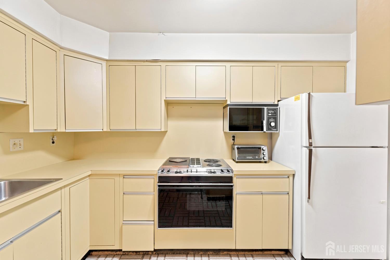 16 Irongate, Metuchen, NJ, 08840 image 11