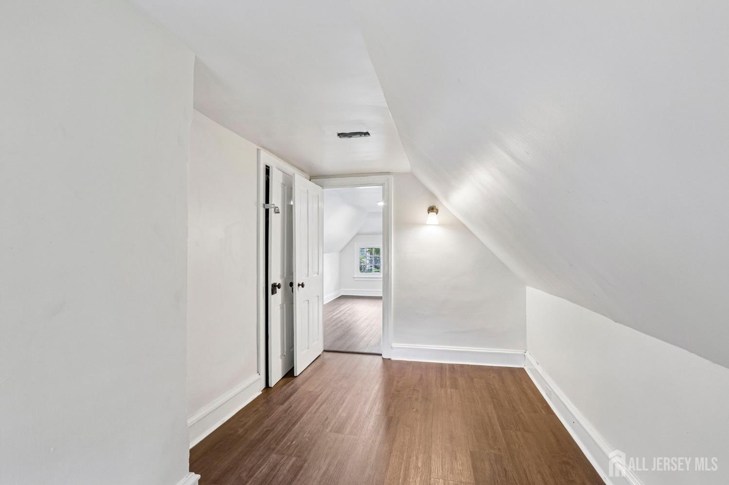 53 S Woodland Avenue, Woodbury Heights, NJ, 08096 image 12