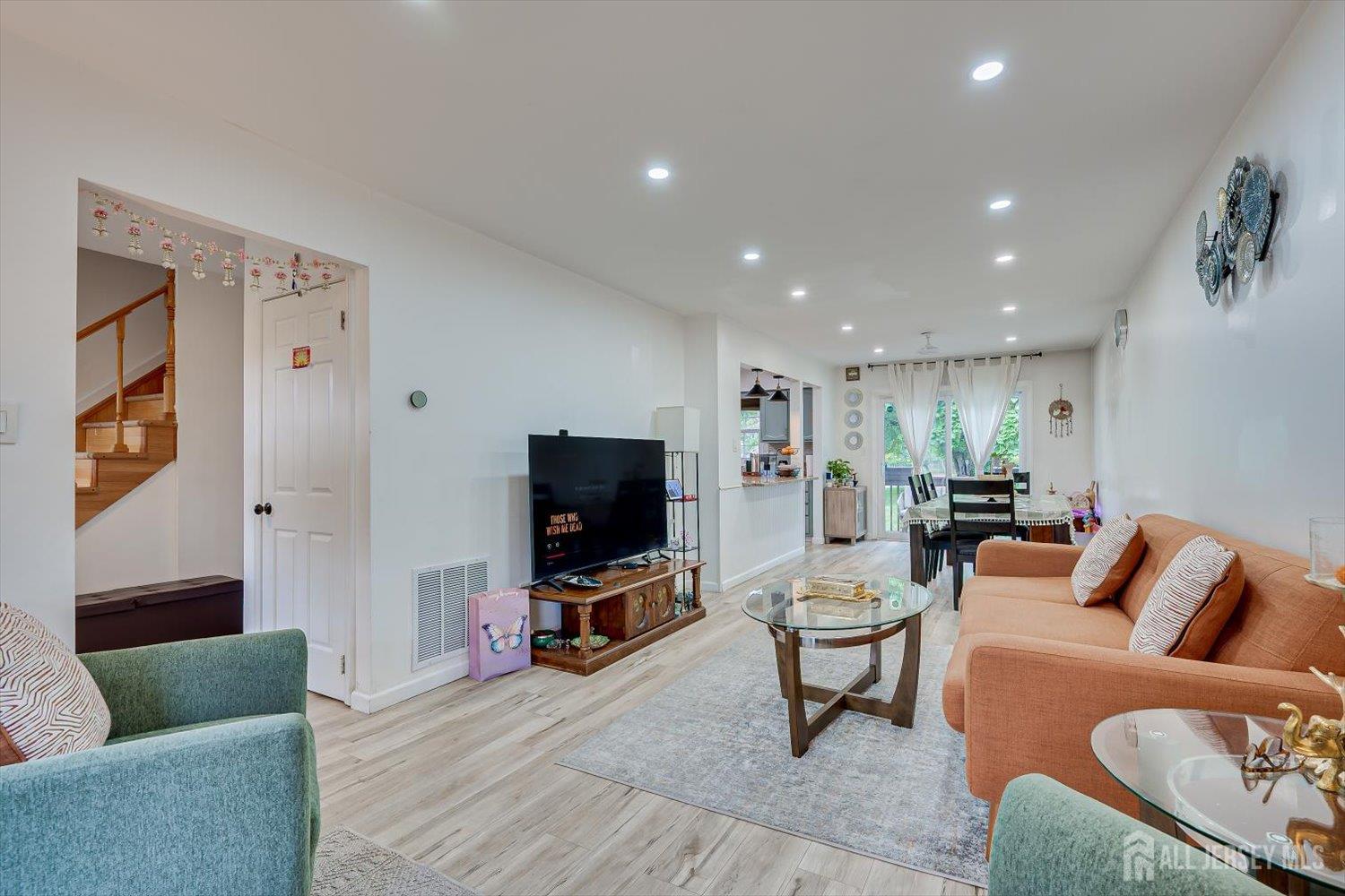1602 Deerfield Drive, Edison, NJ, 08820 image 28
