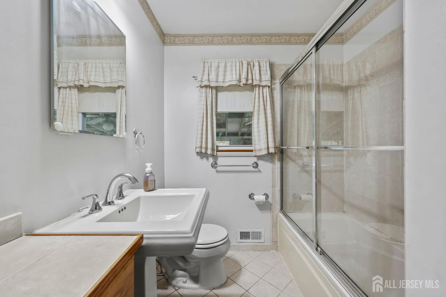 64 Berkley Avenue, Colonia, NJ, 07067 image 7