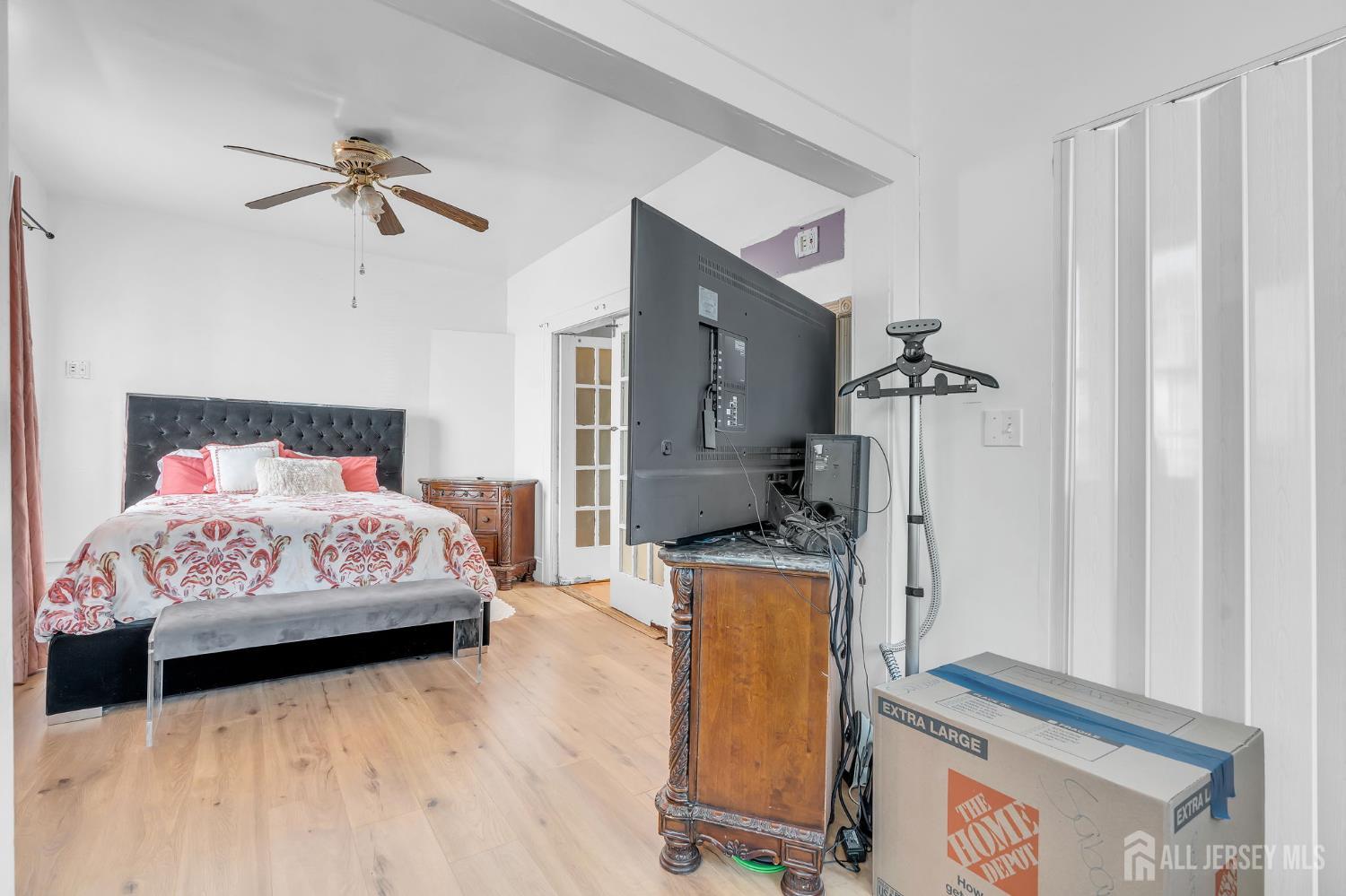 282 Alpine Street, Perth Amboy, NJ, 08861 image 25
