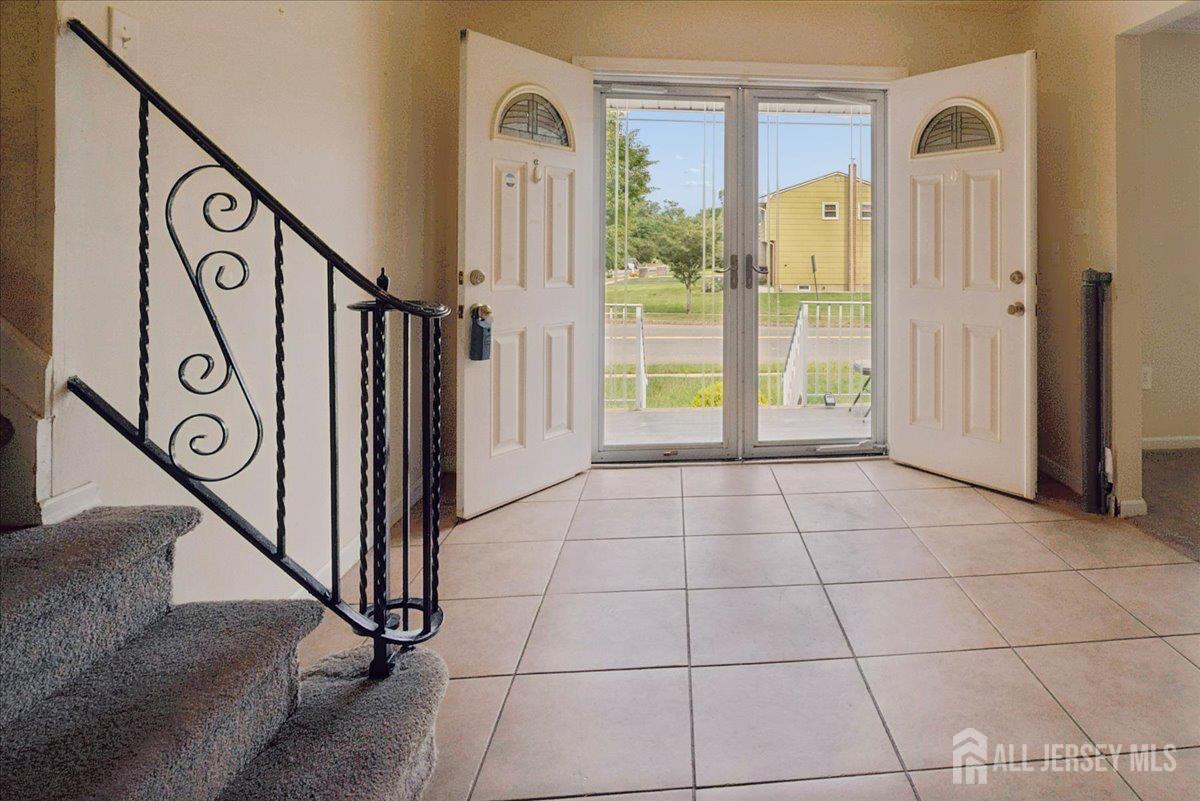 56 gramercy Drive Image 4