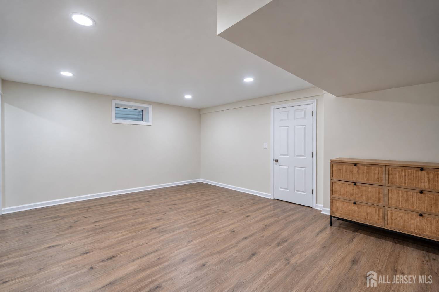 35 Bender Drive, Clifton, NJ, 07013 image 30
