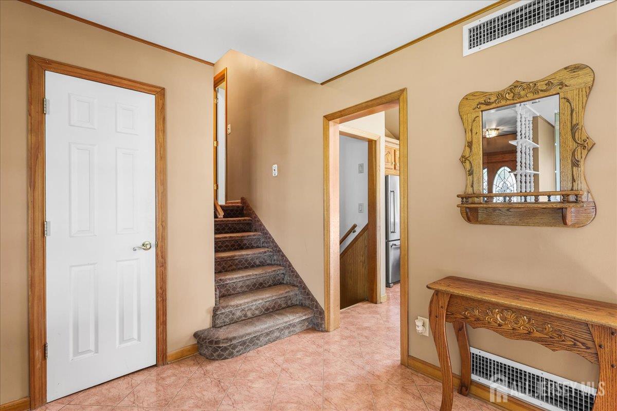 65 Hunter Lane Image 3
