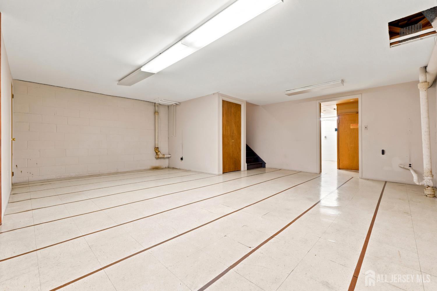 16 Irongate, Metuchen, NJ, 08840 image 38