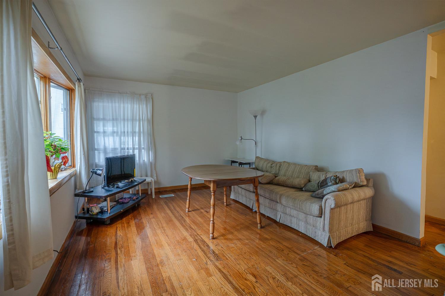 160 Dartmouth Street Image 3