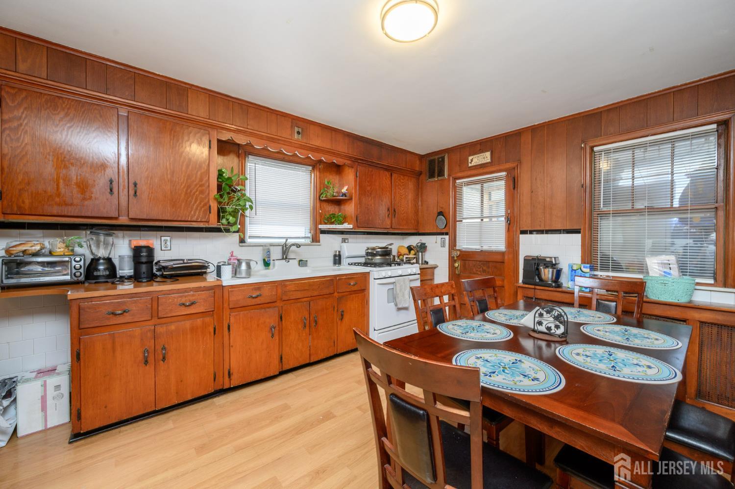 25 Broad Terrace, Bloomfield, NJ, 07003 image 9