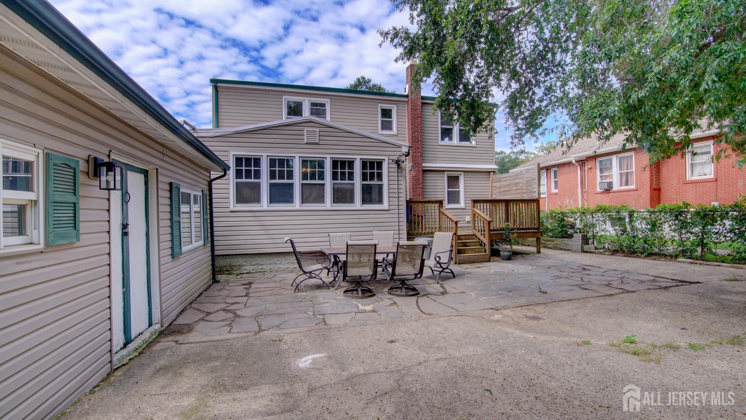 44 Briarwood Avenue Image 4
