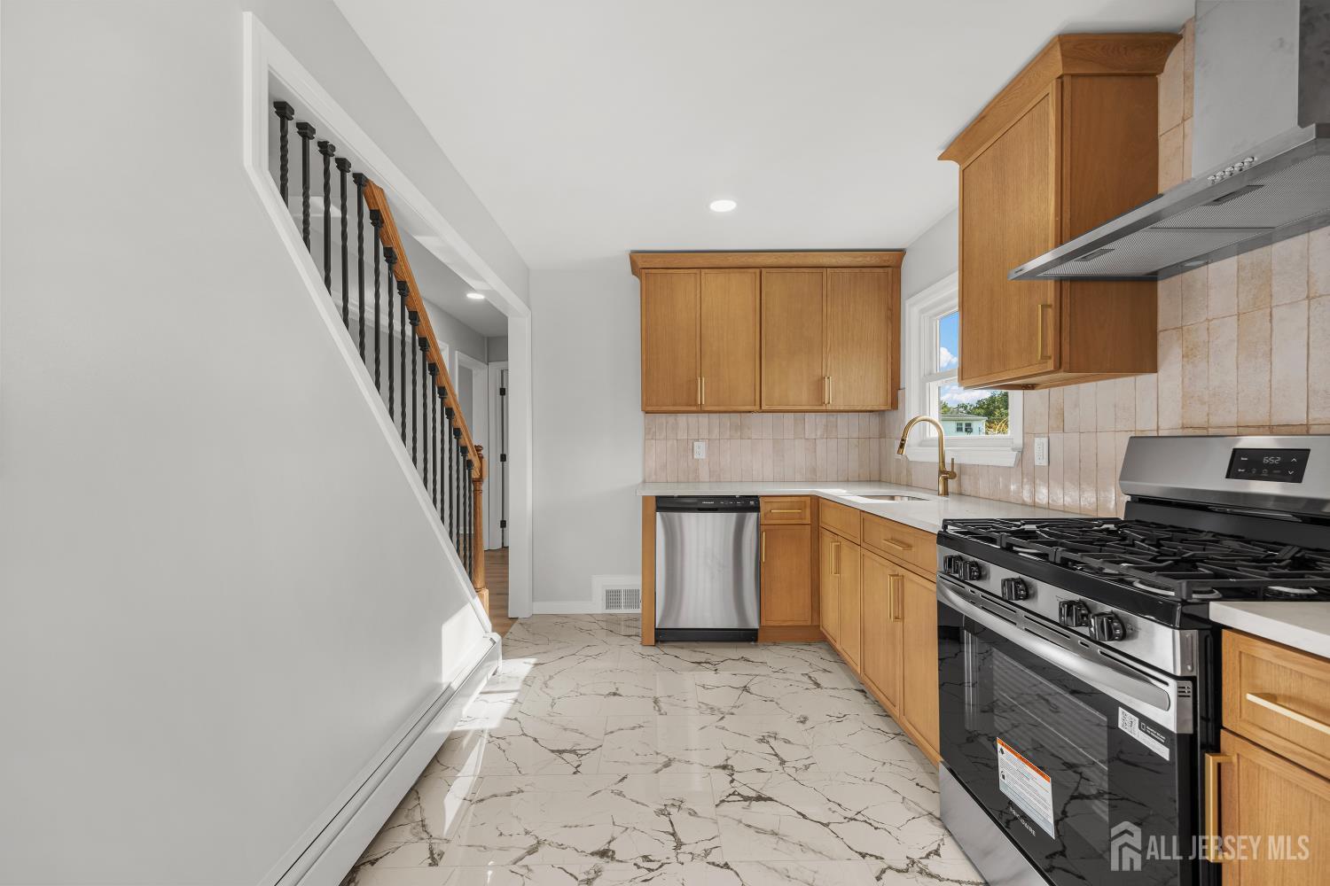 24 Morgan Drive, Edison, NJ, 08817 image 10