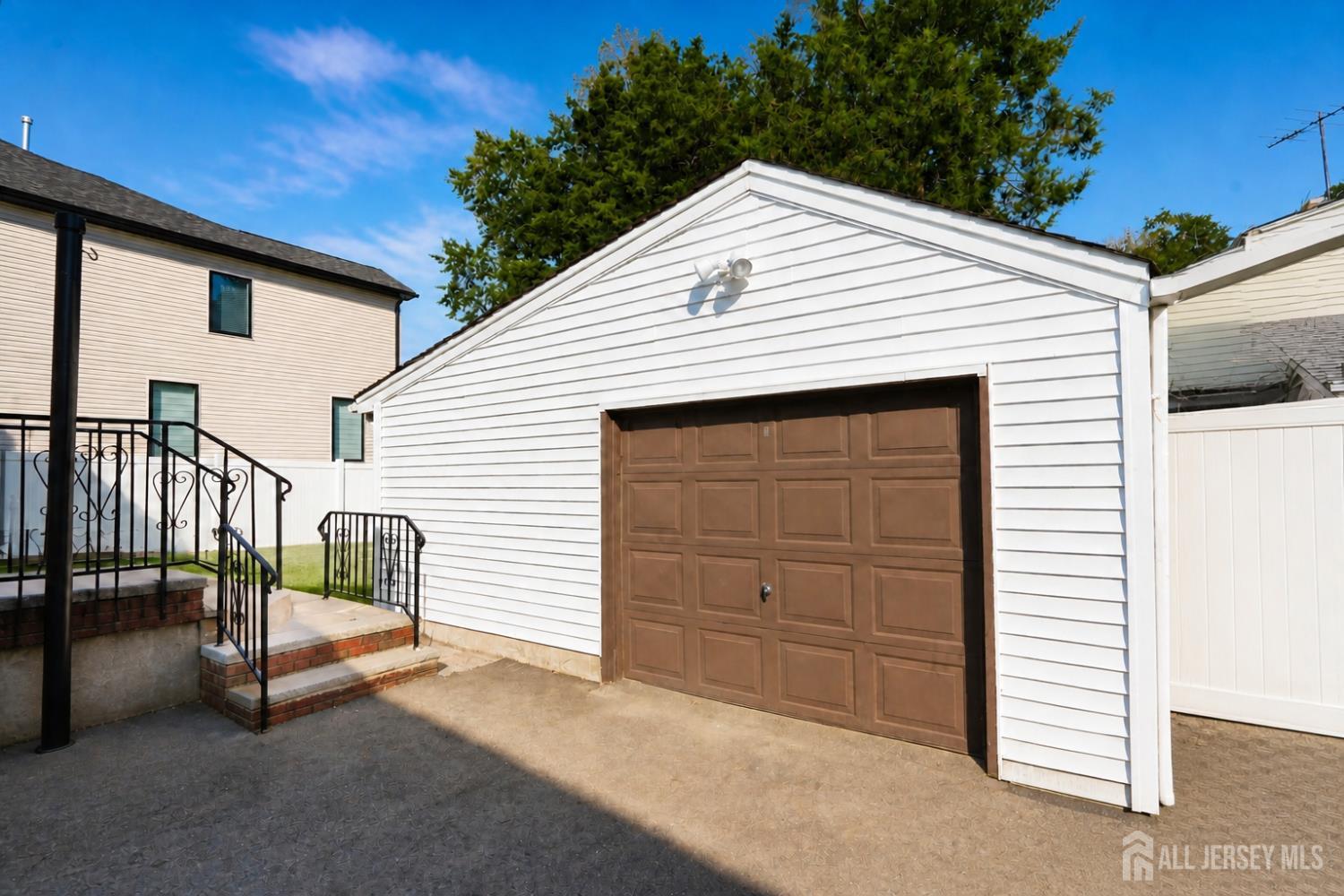 193 Old Road, Sewaren, NJ, 07077 image 15
