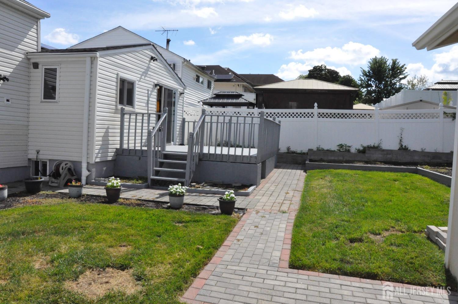 9 FLORENCE Drive, Parlin, NJ, 08859 image 15