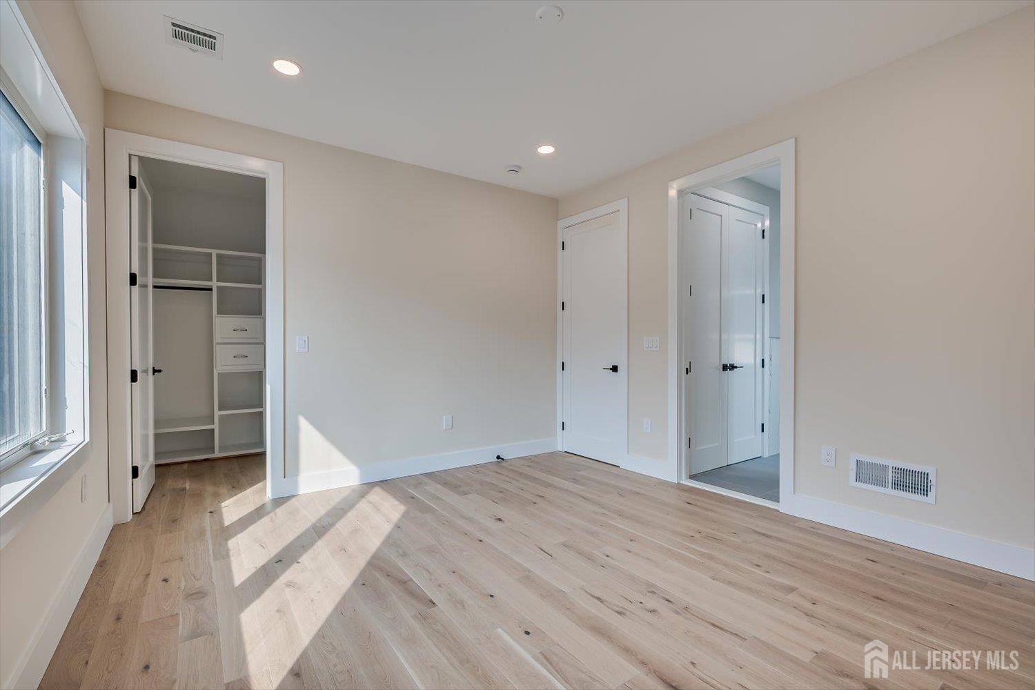 54 Nevsky Street, Edison, NJ, 08820 image 70