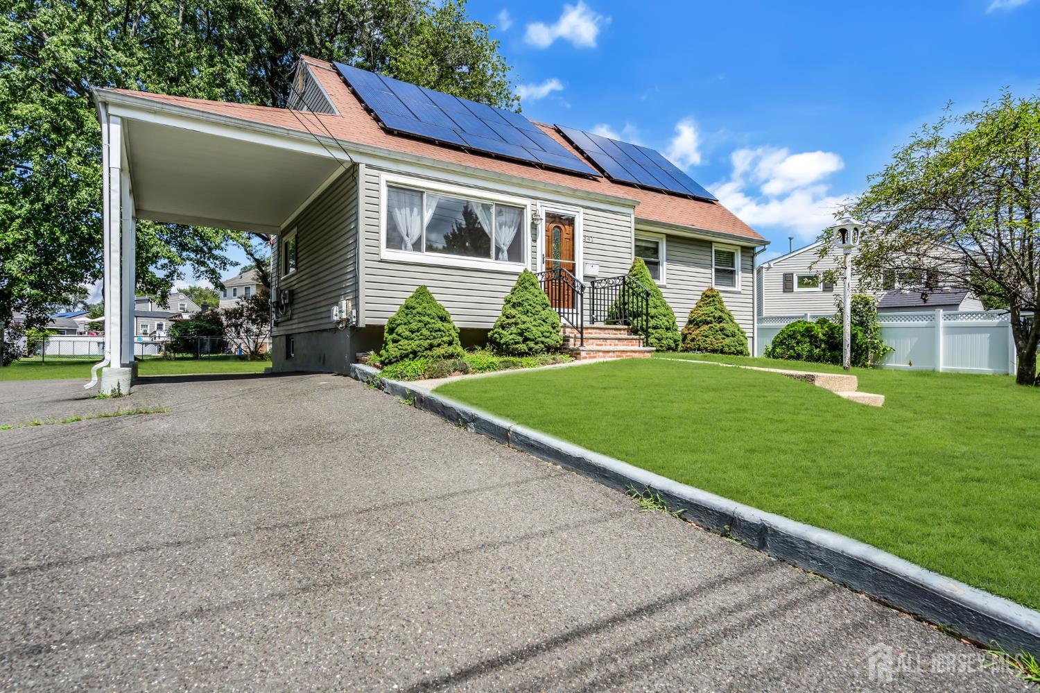 341 Middle Road Image 2