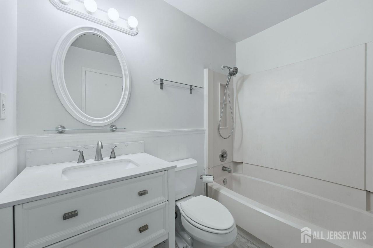 116 Orlando Street, Edison, NJ, 08817 image 14