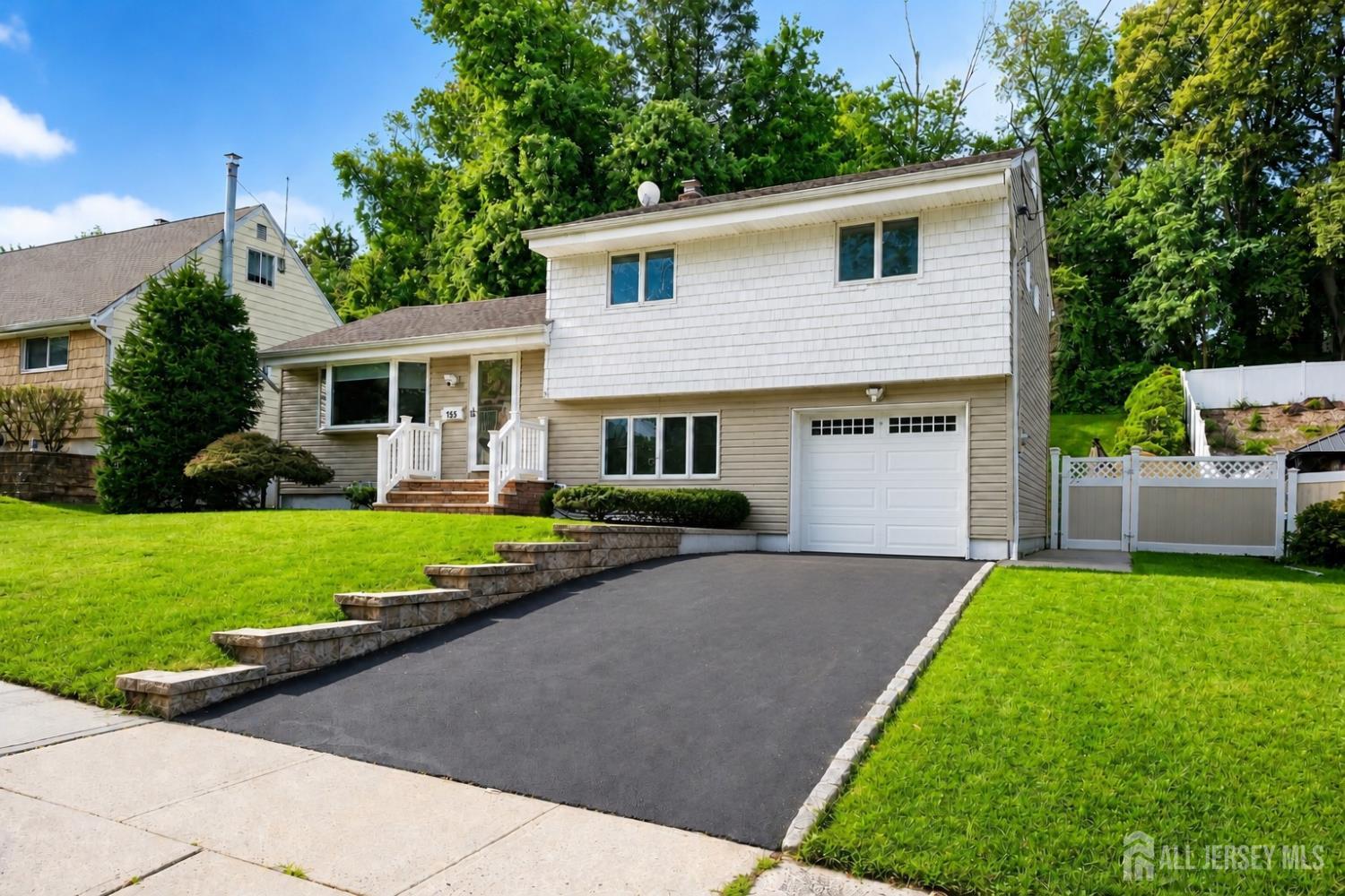155 Washington Avenue Image 2