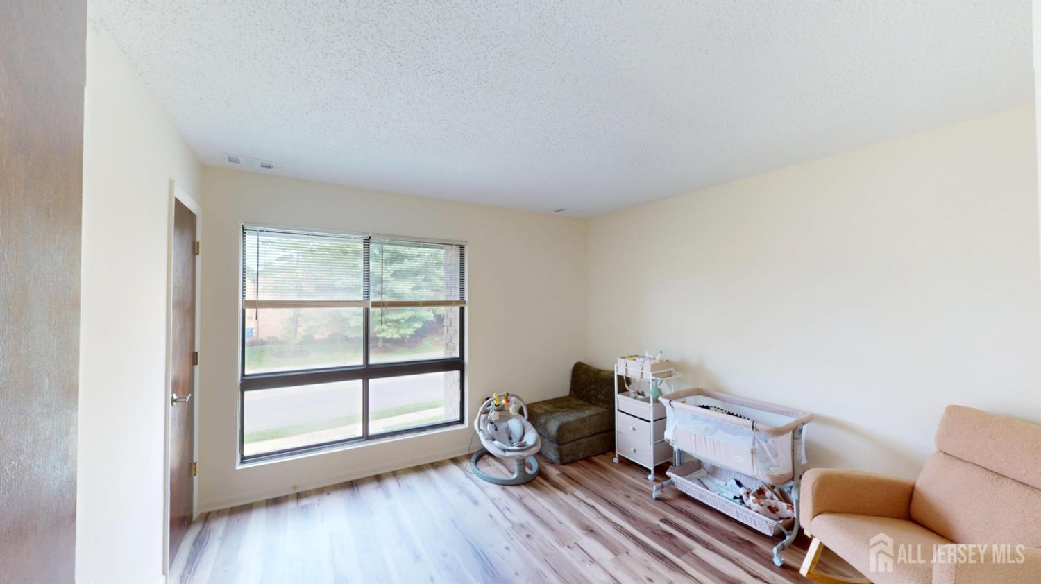 280 Willowbrook Drive, North Brunswick, NJ, 08902 image 28