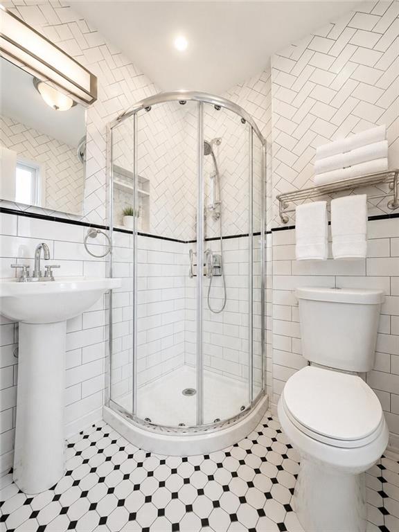 3829 Ocean View Avenue, Brooklyn, New York, 11224 image 26