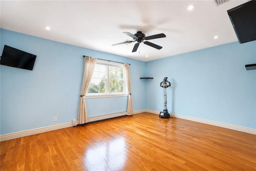 86 Pearsall Street, Staten  Island, New York, 10305 image 23