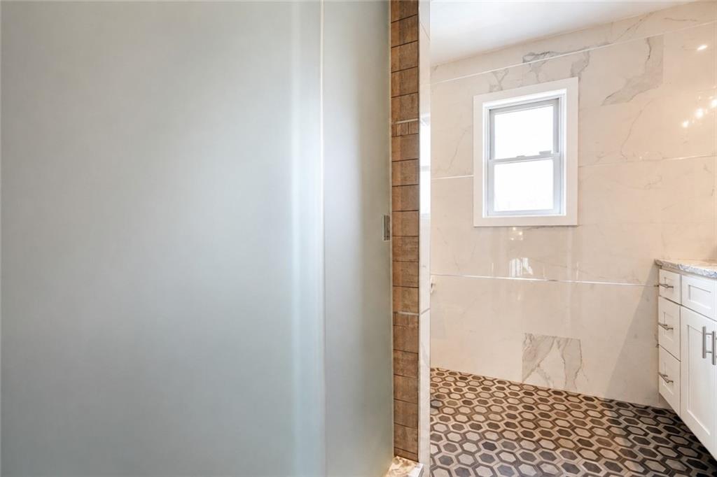 86 Pearsall Street, Staten  Island, New York, 10305 image 31