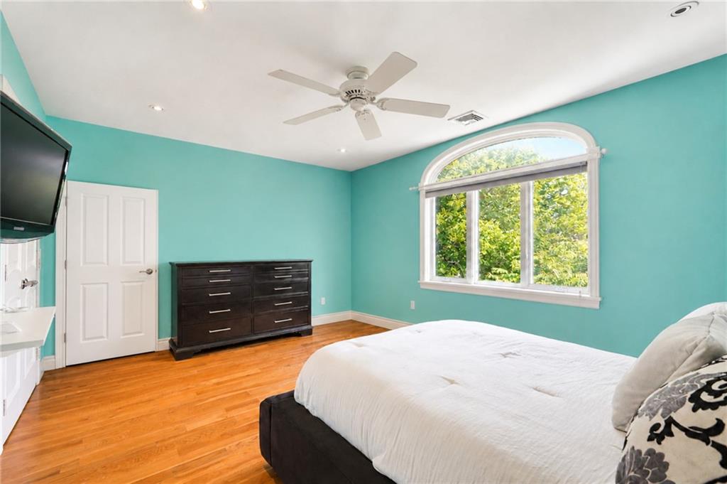 86 Pearsall Street, Staten  Island, New York, 10305 image 28