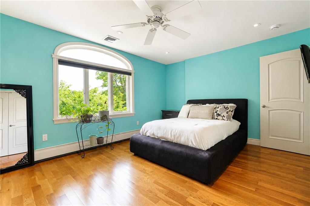 86 Pearsall Street, Staten  Island, New York, 10305 image 27