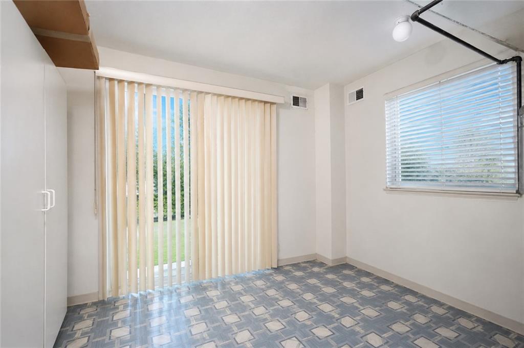 44 Impala Court, Staten  Island, New York, 10305 image 23
