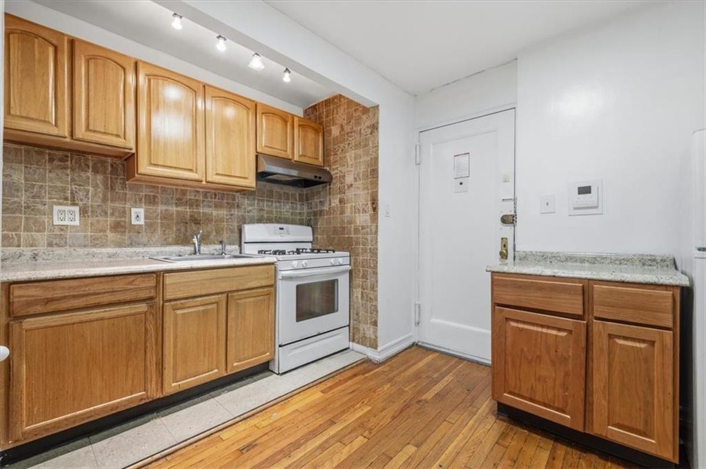 9255 Shore Road 3C Image 5