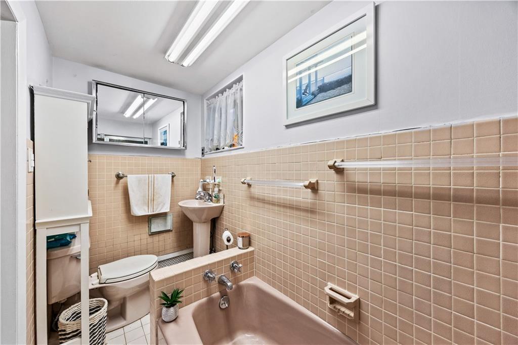 8781 14th Avenue, Brooklyn, New York, 11228 image 9