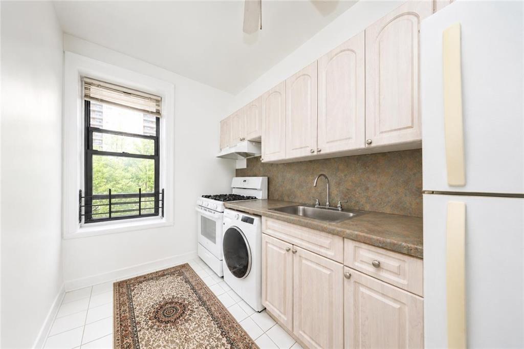 3039 Ocean Parkway B3, Brooklyn, New York, 11235 image 7