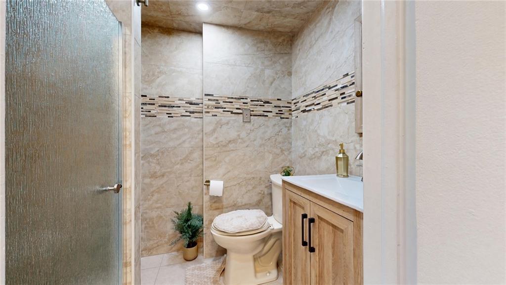 3985 Victory Boulevard, Staten  Island, New York, 10314 image 25
