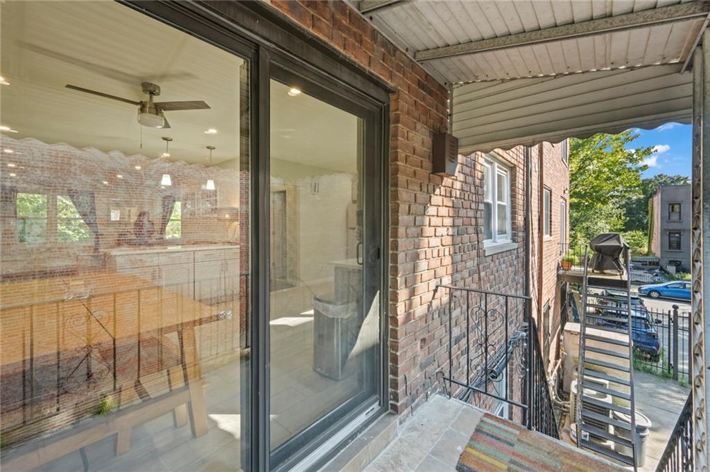 496 Clinton Street, Brooklyn, New York, 11231 image 12