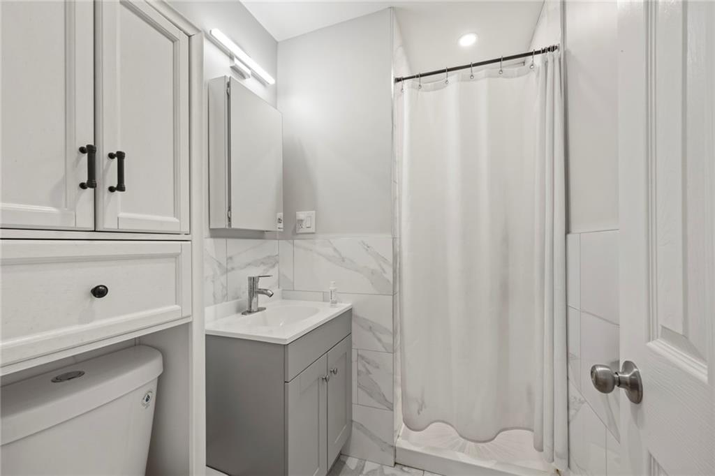 496 Clinton Street, Brooklyn, New York, 11231 image 16
