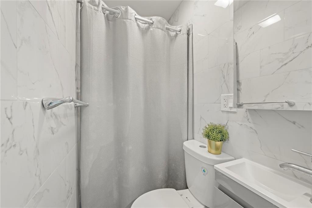496 Clinton Street, Brooklyn, New York, 11231 image 24